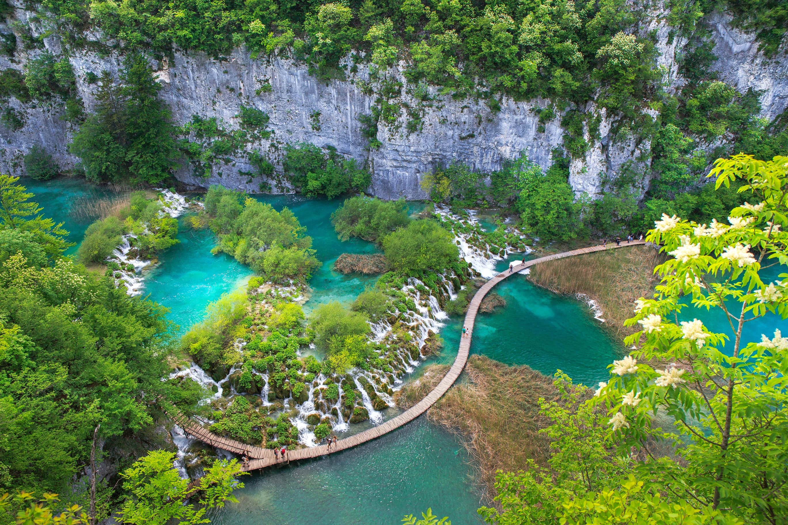 Upper Lakes Waterfalls