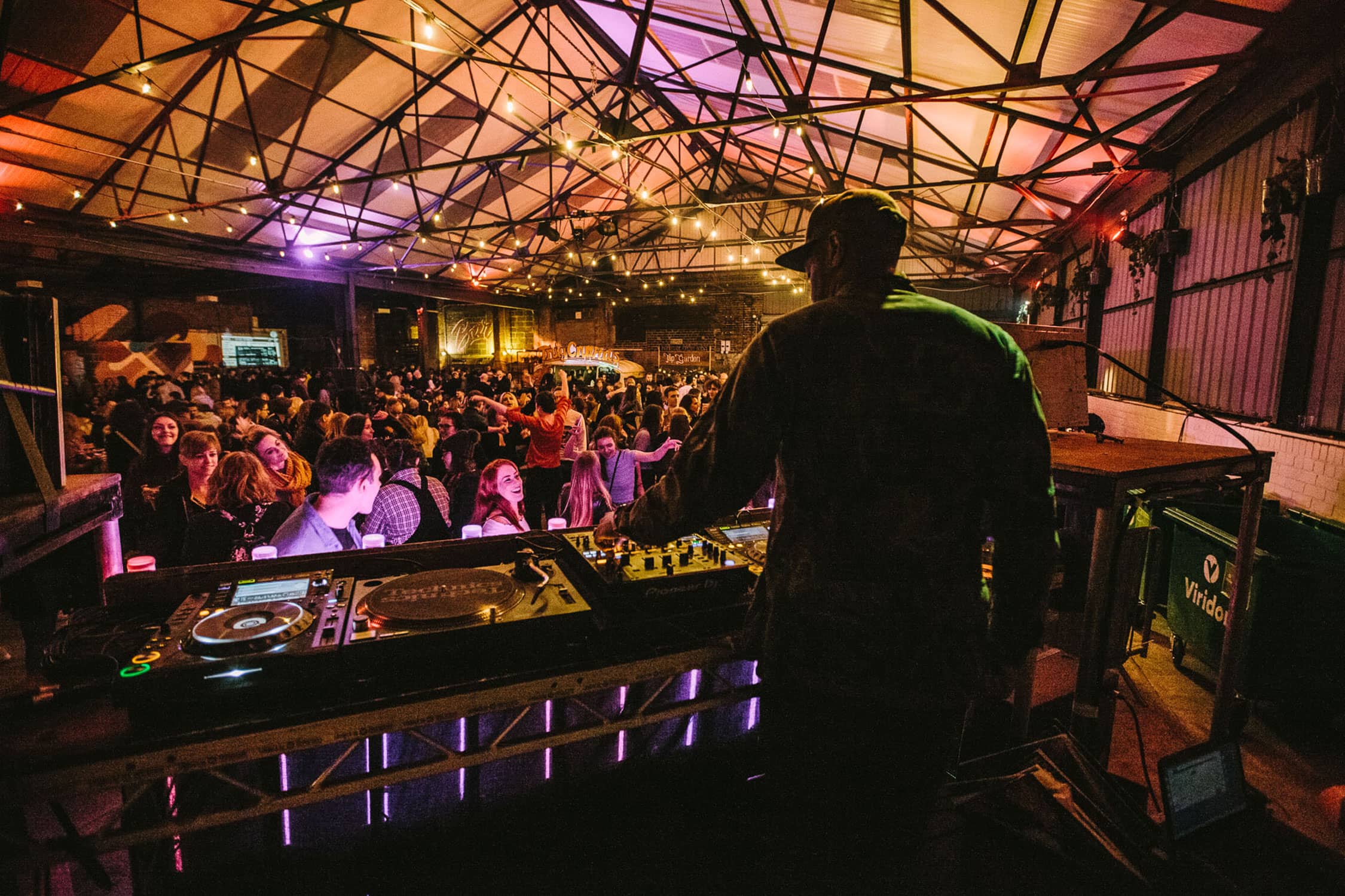 Craft Beer & Live Music