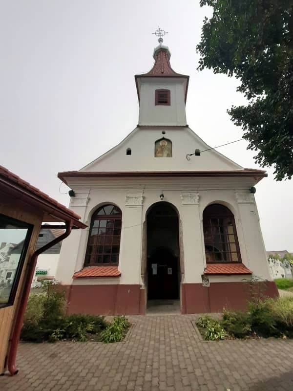 The Central Chapel Outline