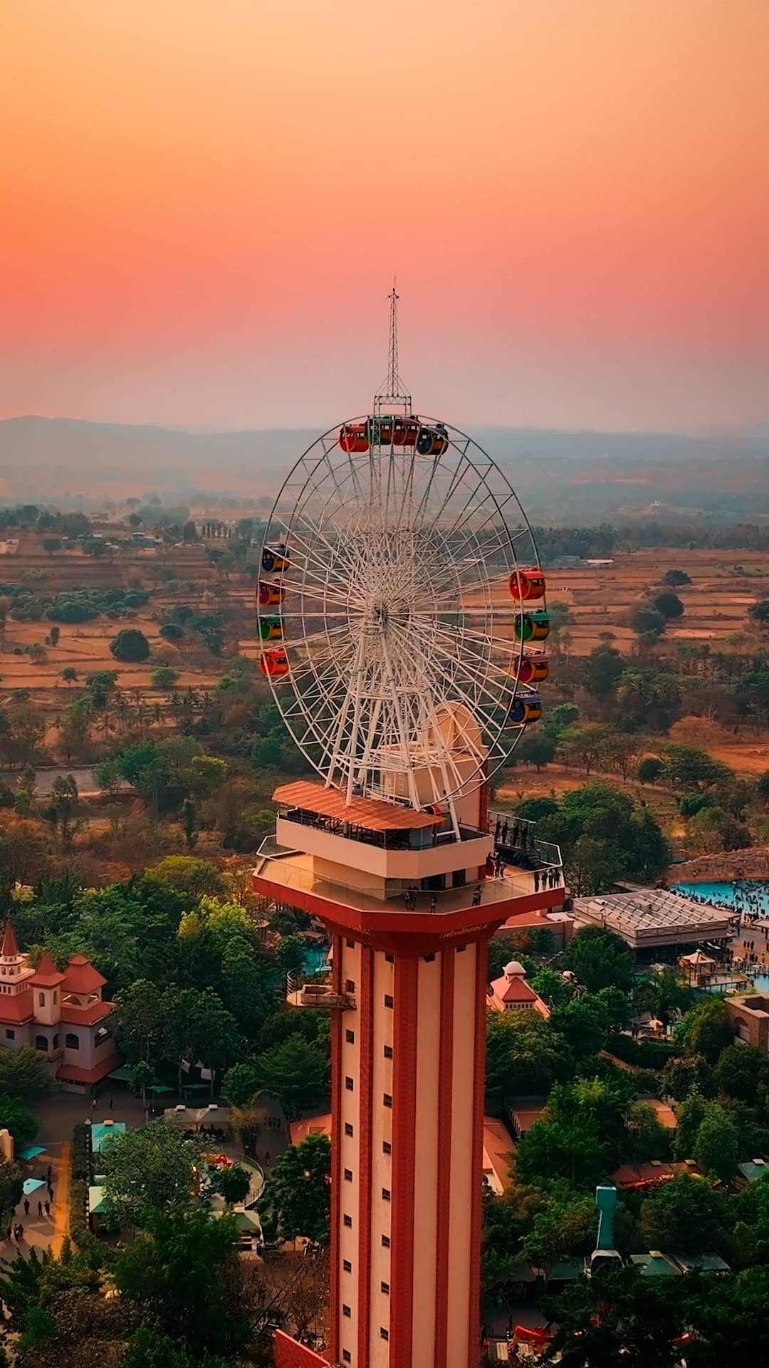 Giant Wheel Sunset Views