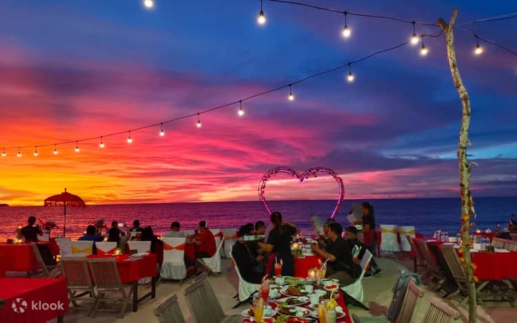 Kedonganan Beach Cafes