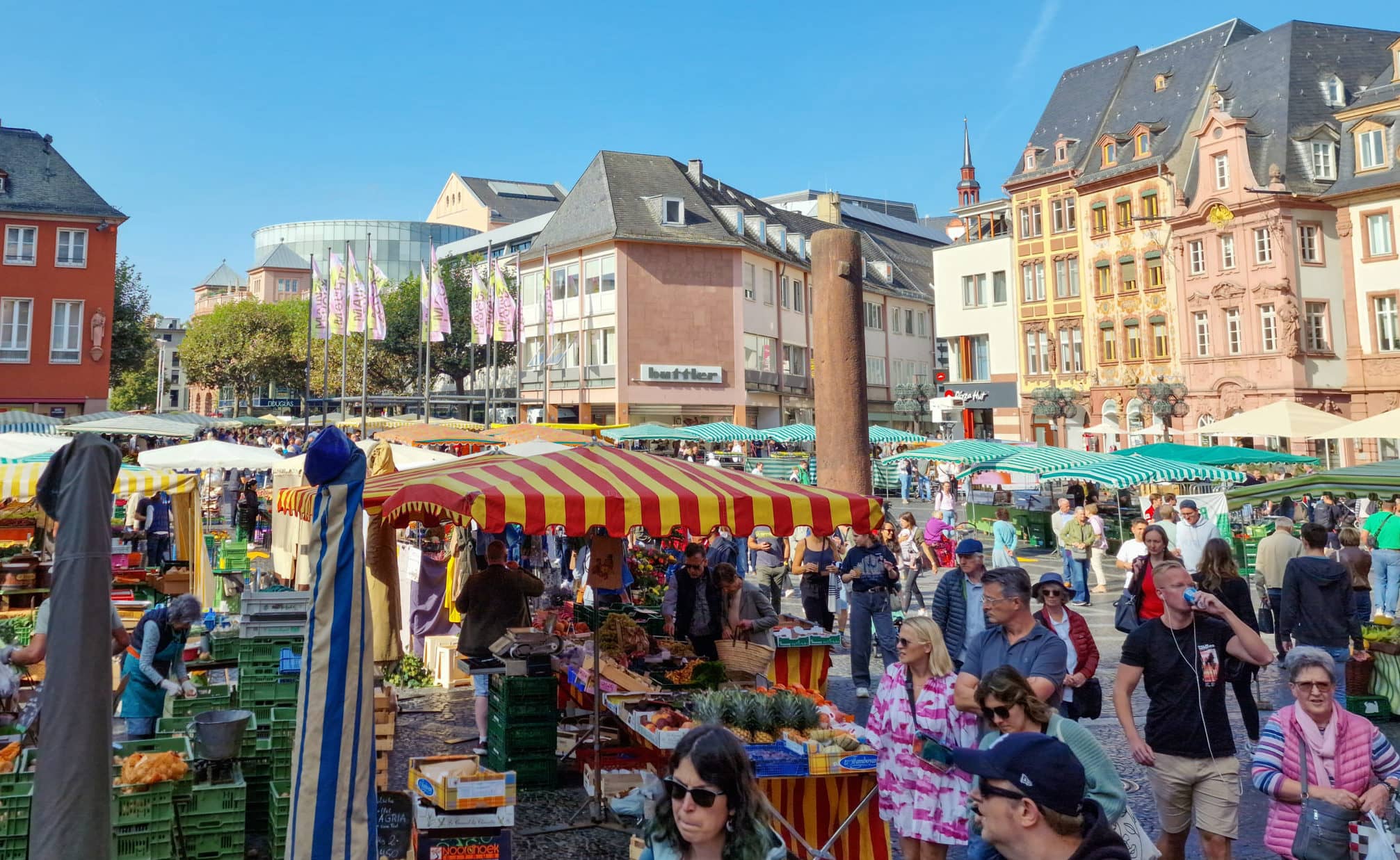 Weekly Market