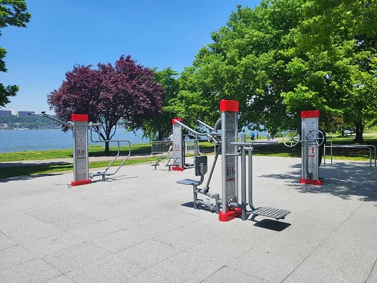 Outdoor Fitness Equipment