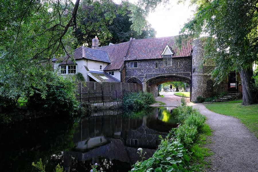 Scenic Riverside Walk