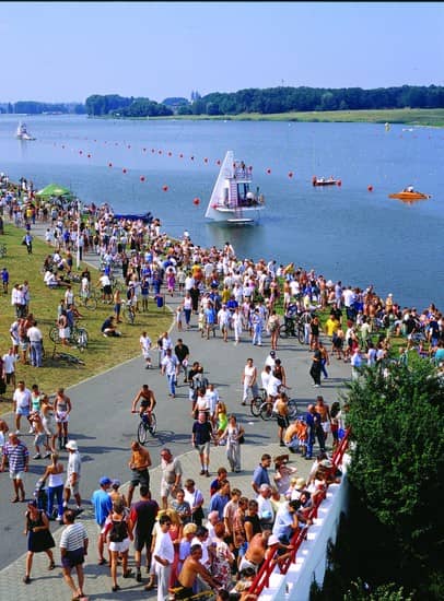 Water Sports & Activities