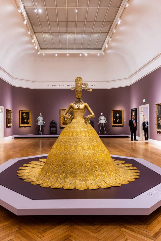 Guo Pei: Couture Fantasy
