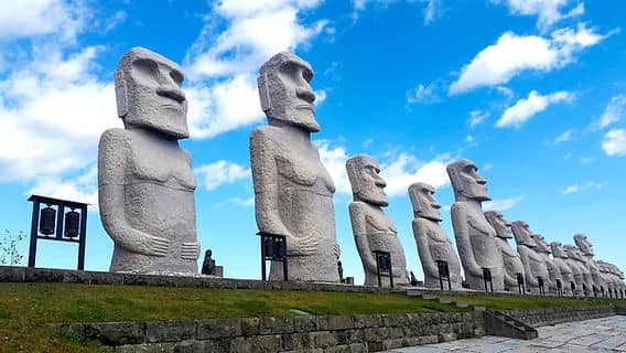 Moai Statues