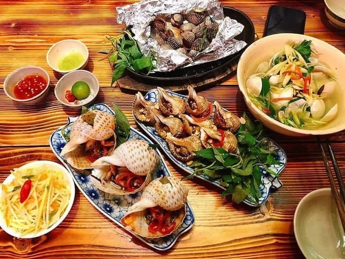 Local Seafood Eateries