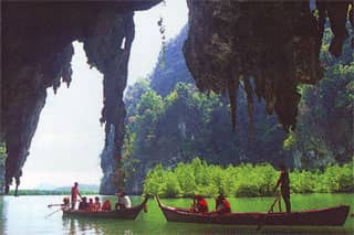 Hidden Lagoon ('Hong')