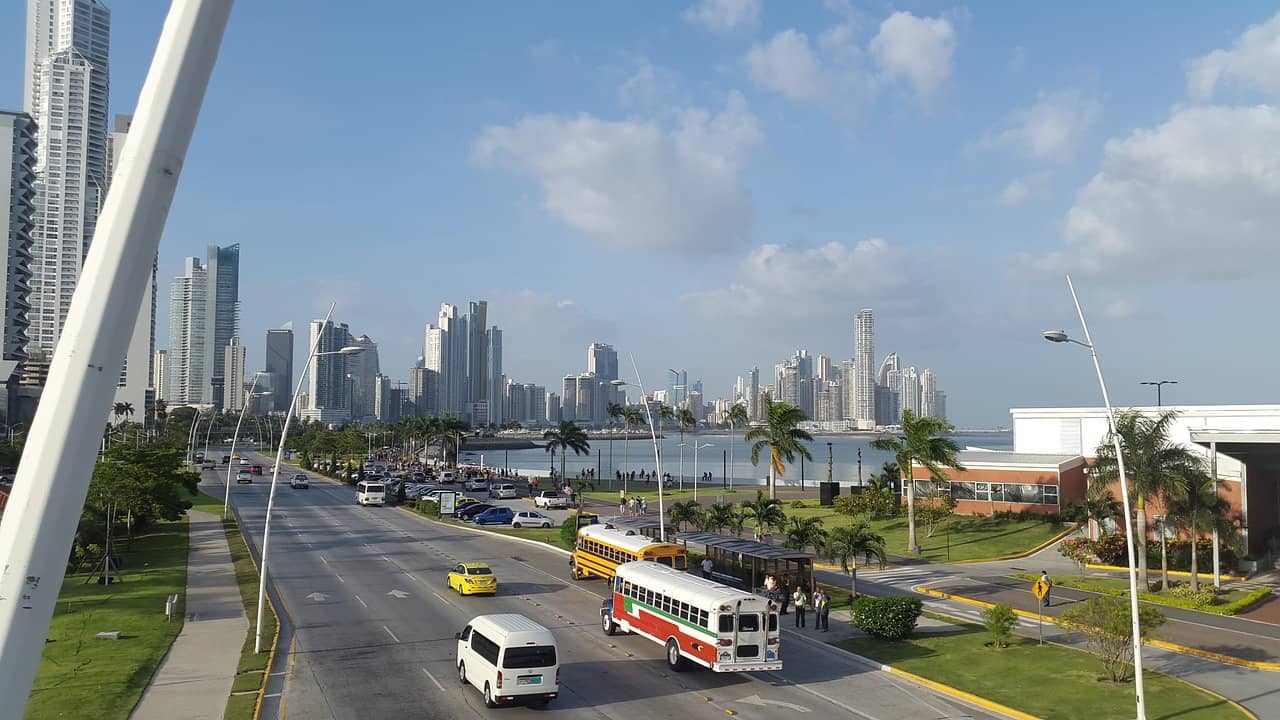 Cinta Costera Promenade