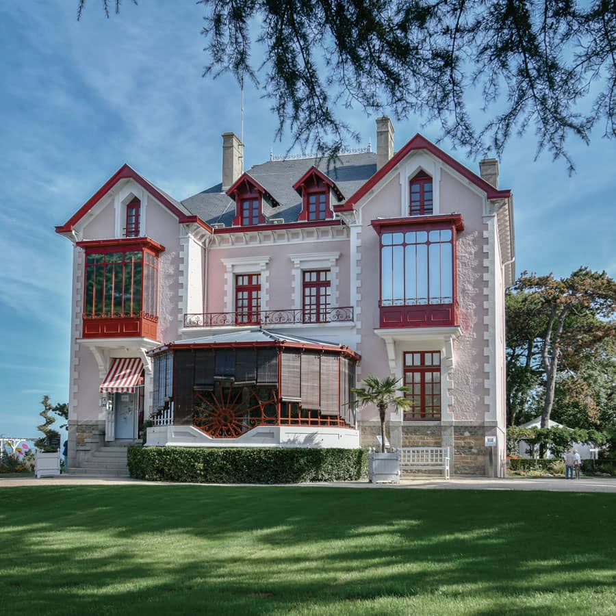 Childhood Villa 'Les Rhumbs'