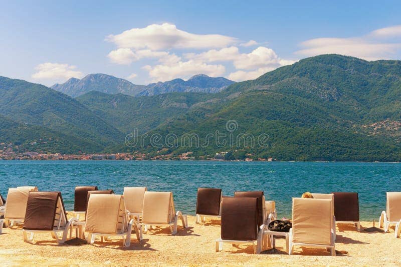 Mountain & Bay Vistas