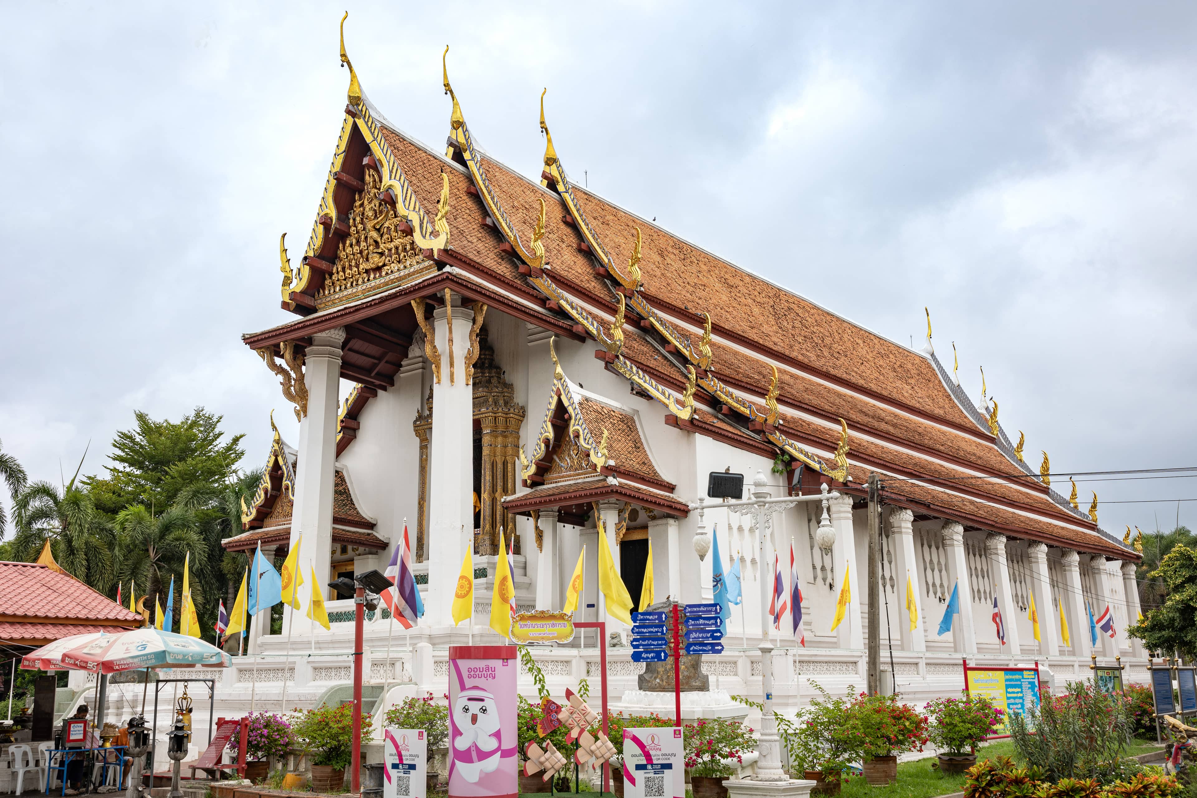 Unique Royal Temple Architecture