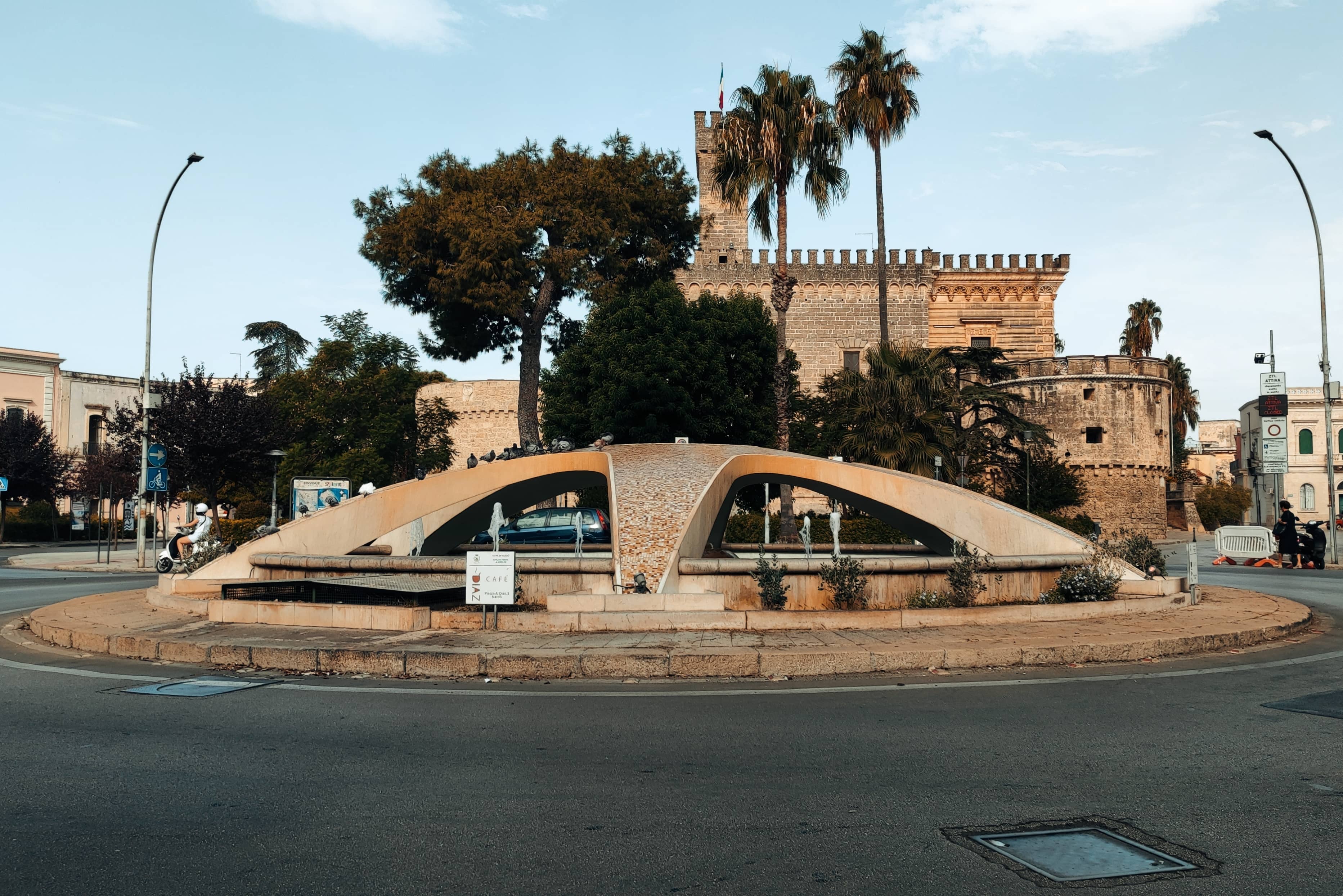 Charming Streets & Courtyards