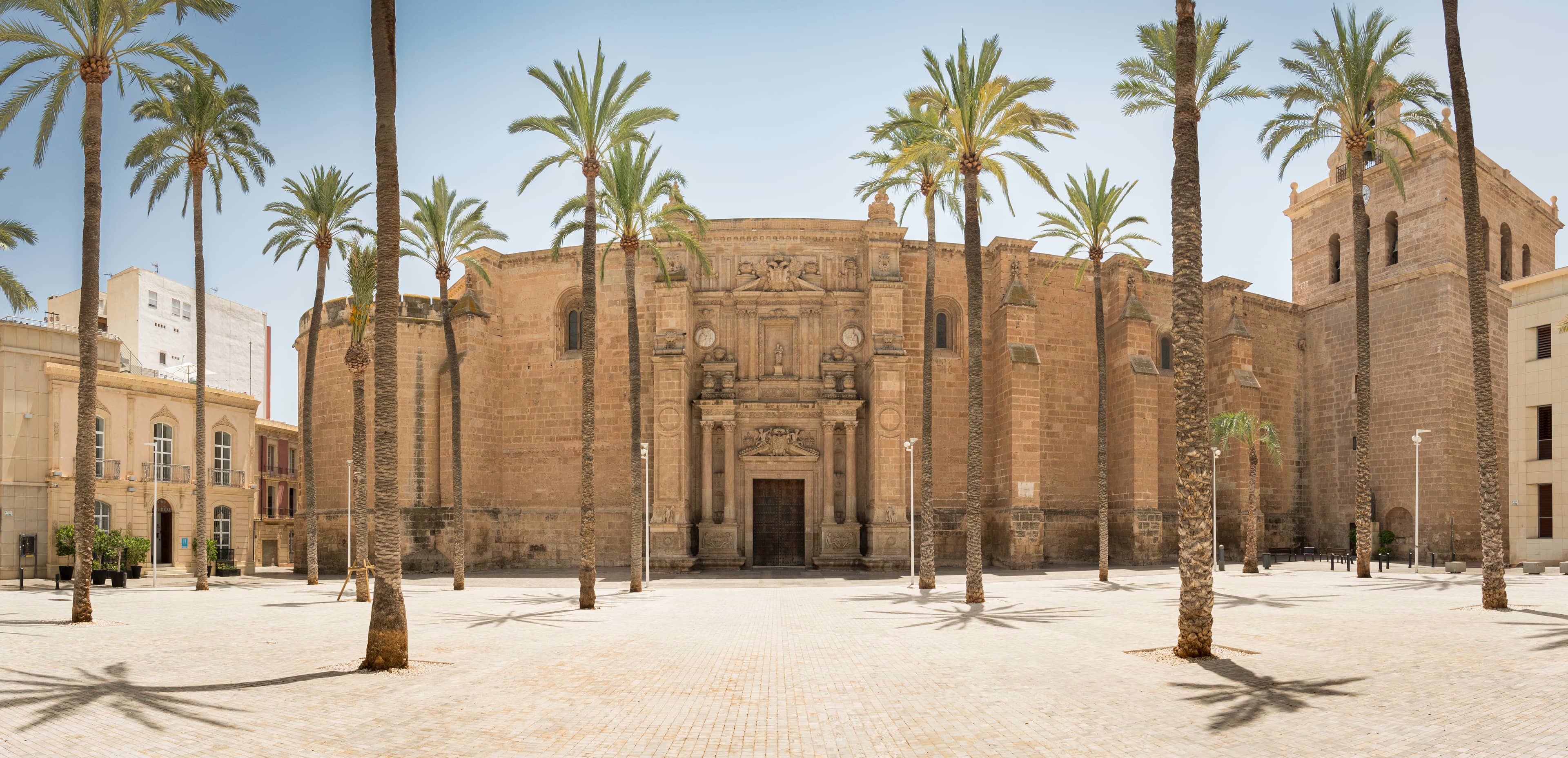 Peaceful Interior & Courtyard