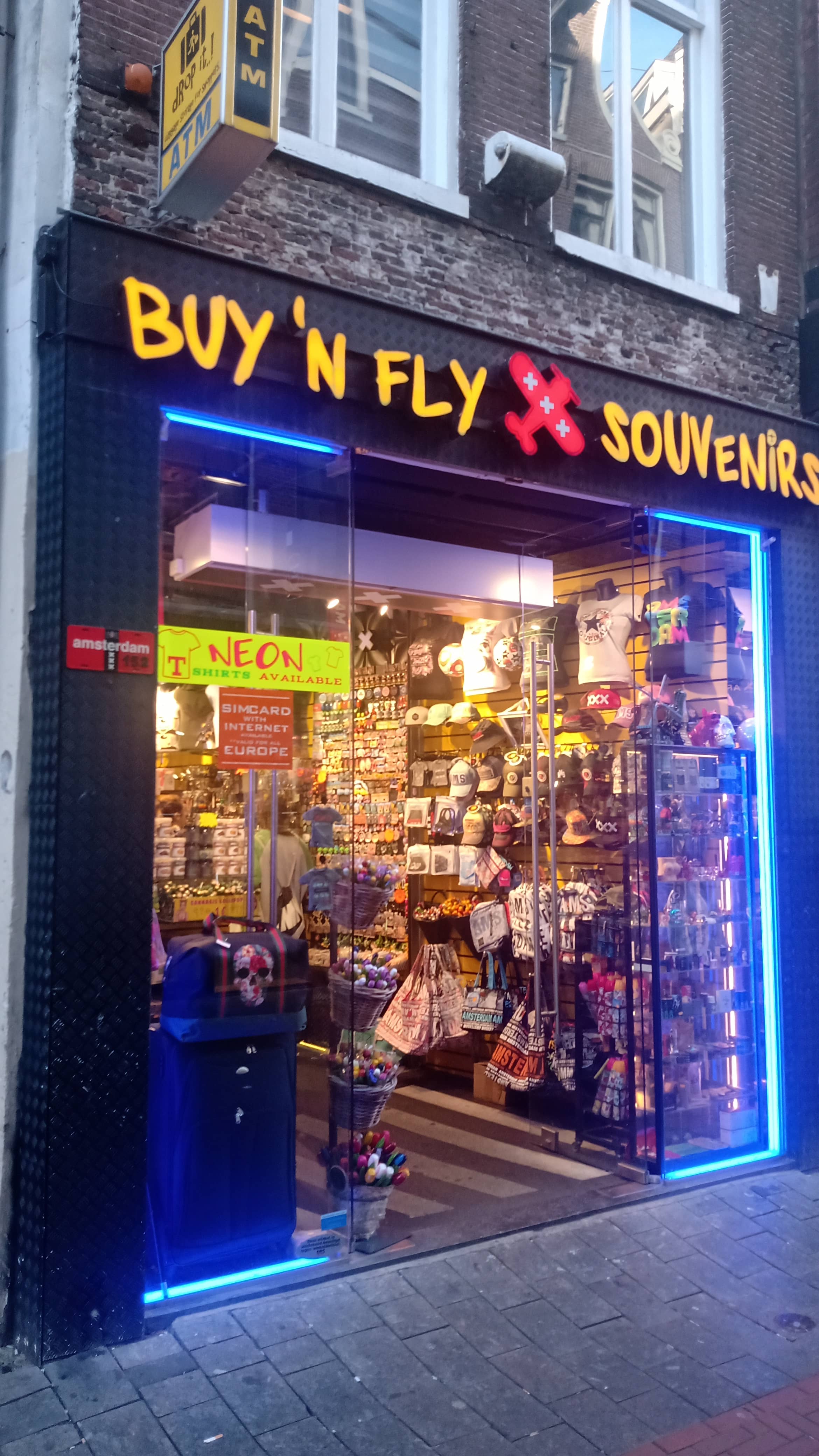 IT'S A PRESENT! Boutique