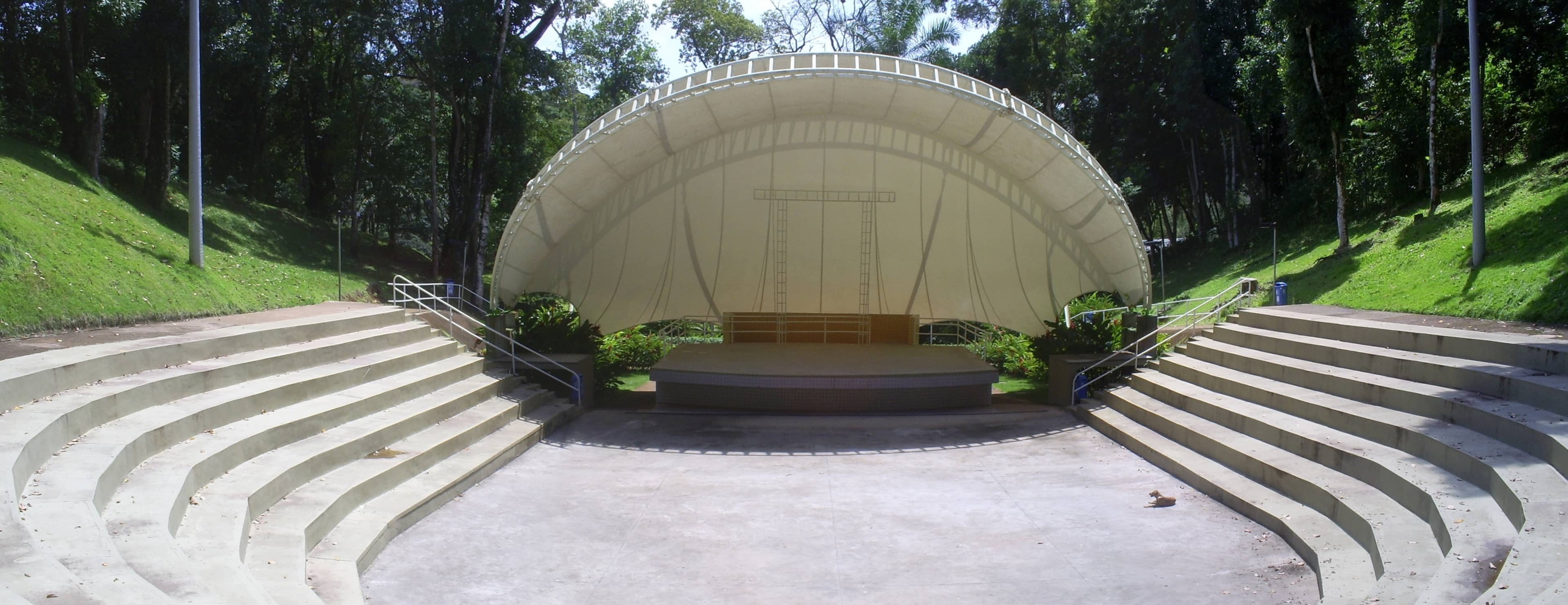 Amphitheater Ambiance