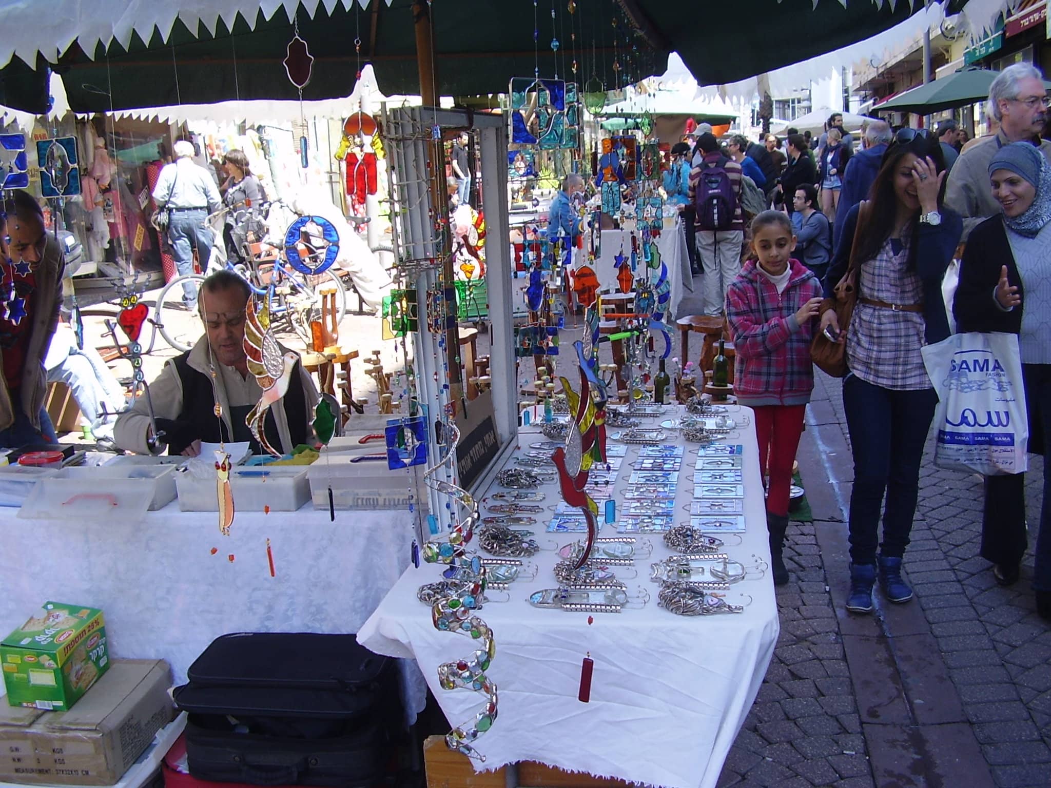 Live Artist Demonstrations