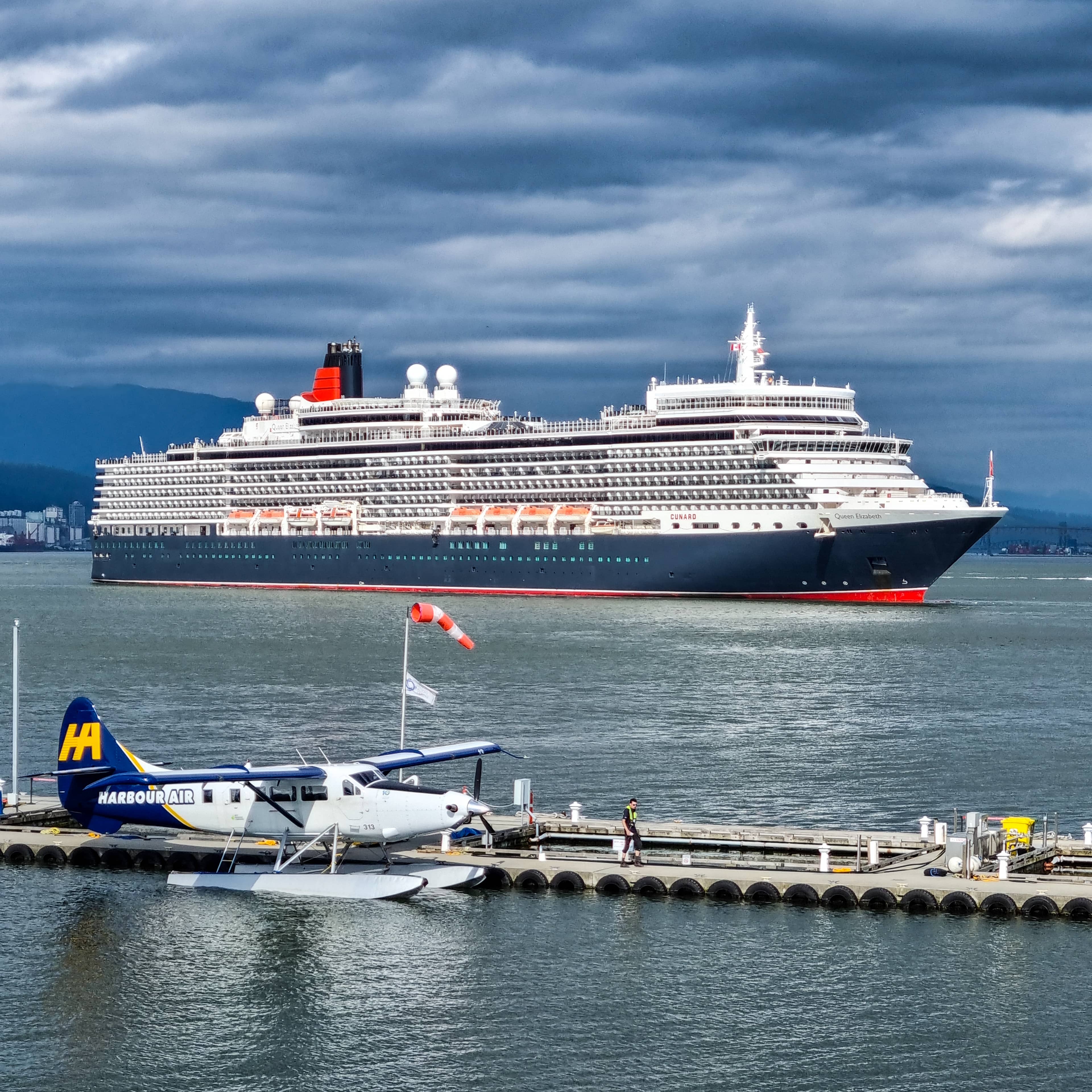 Cruise Ship & Seaplane Spotting