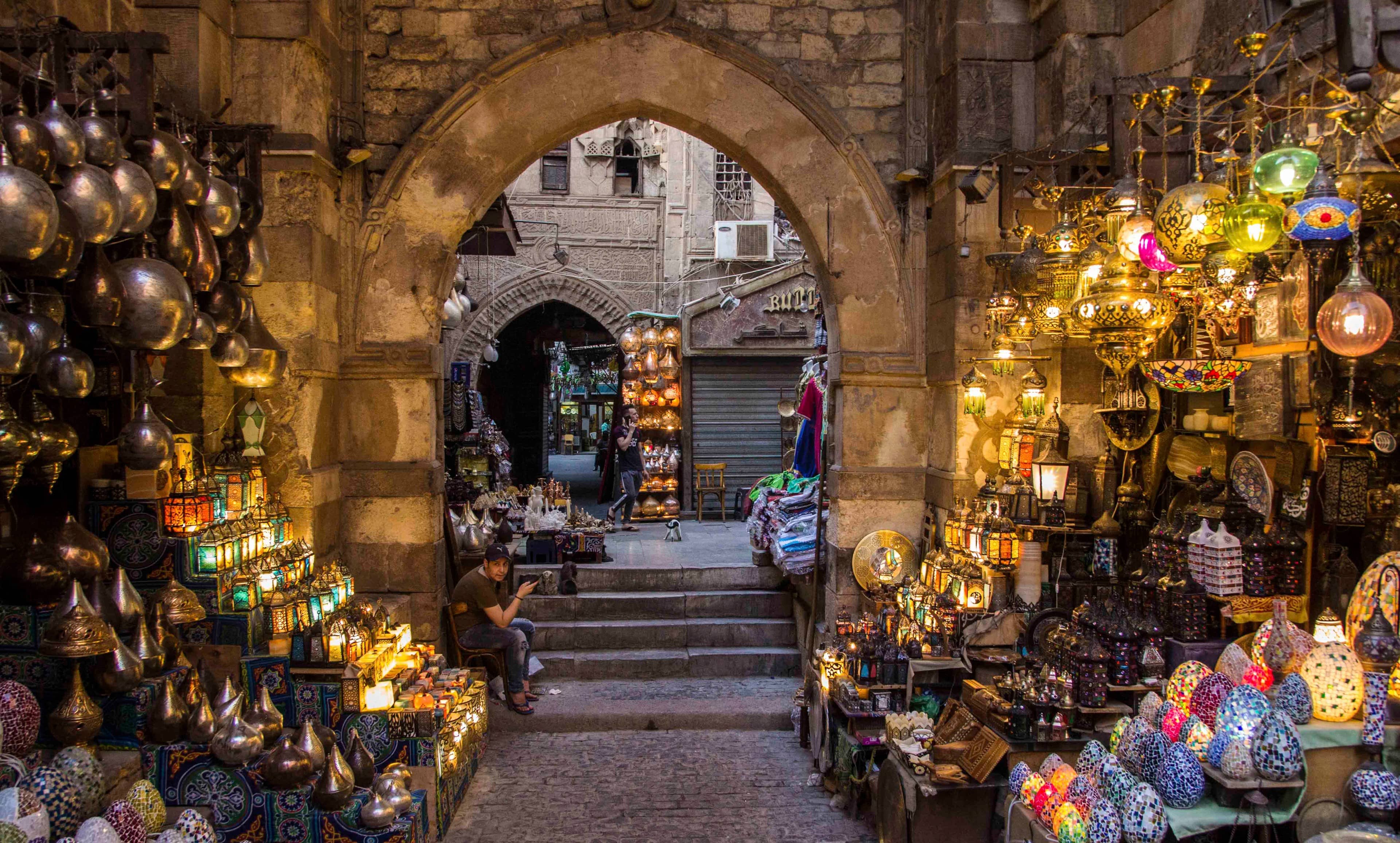 Proximity to Khan el-Khalili