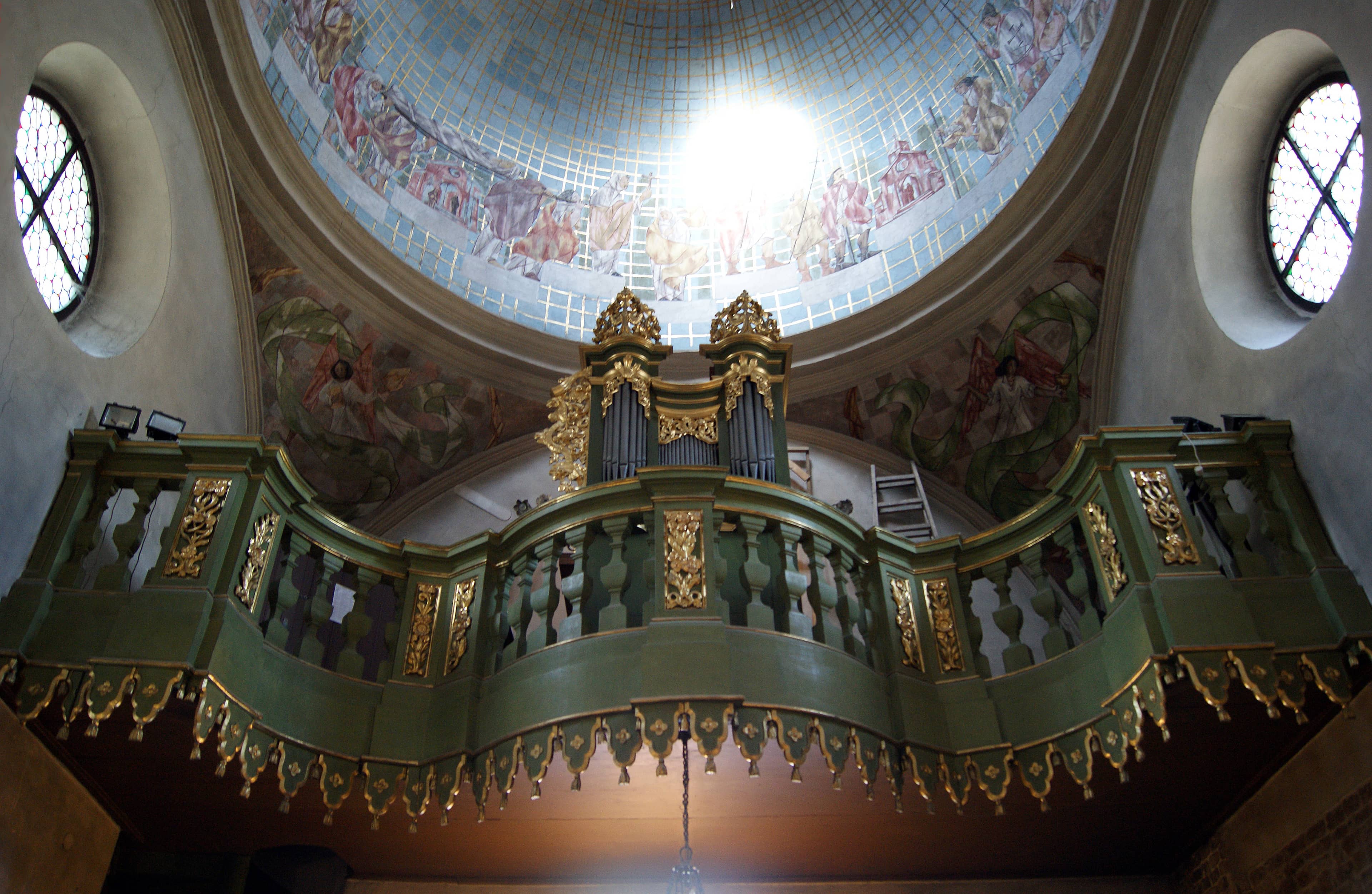 Intimate Baroque Interior