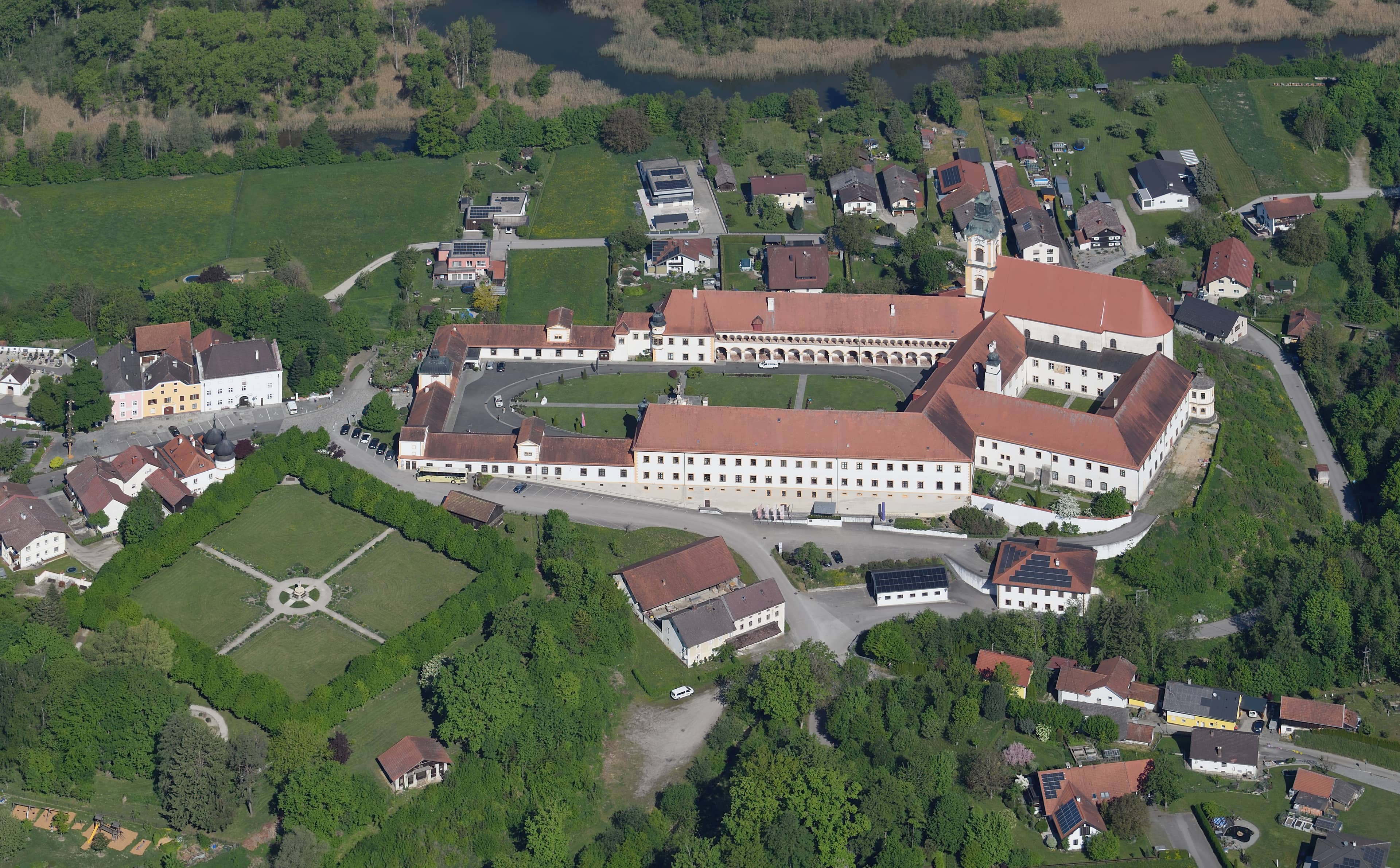 Tranquil Herrengarten