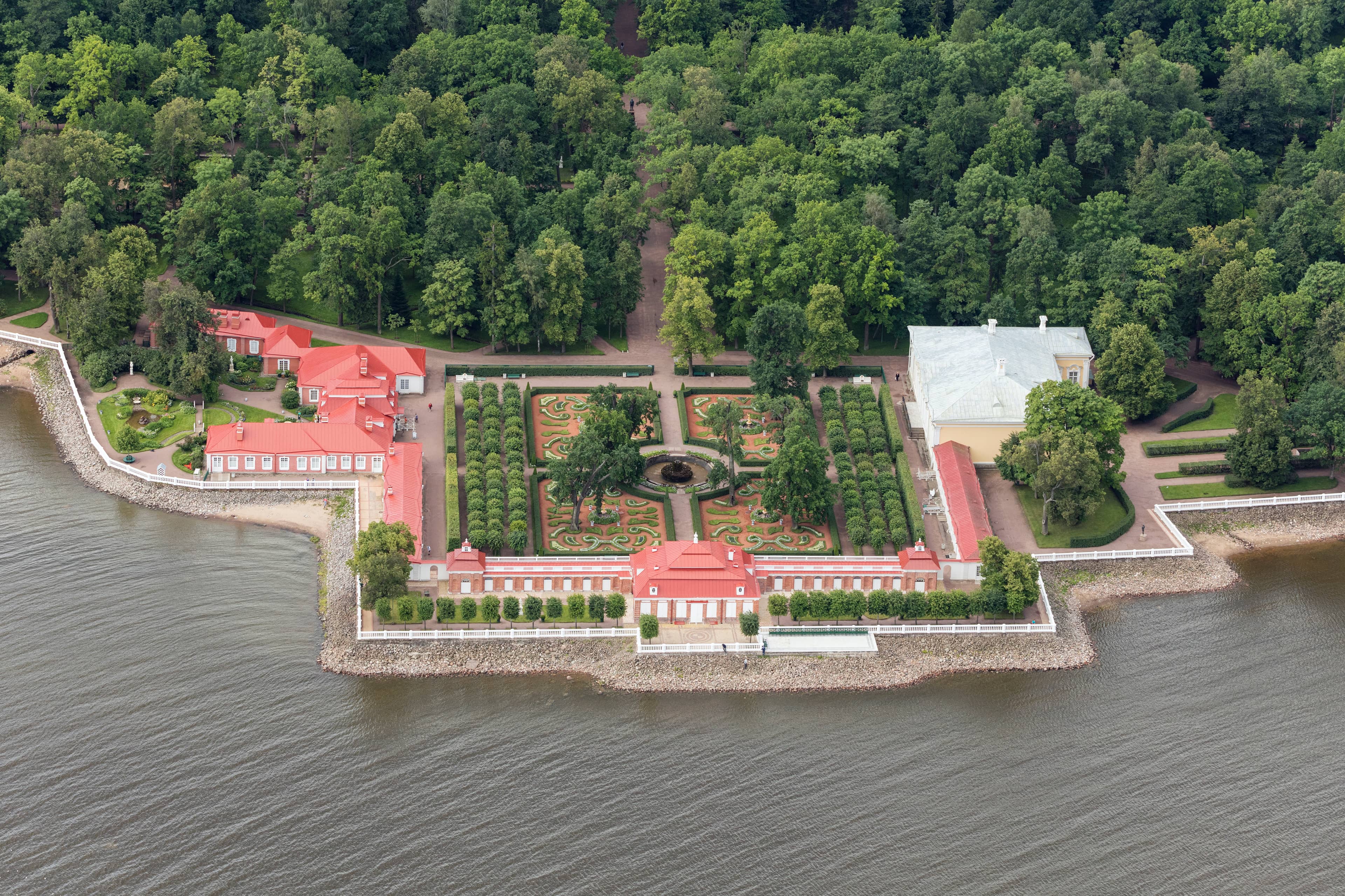 Monplaisir Palace