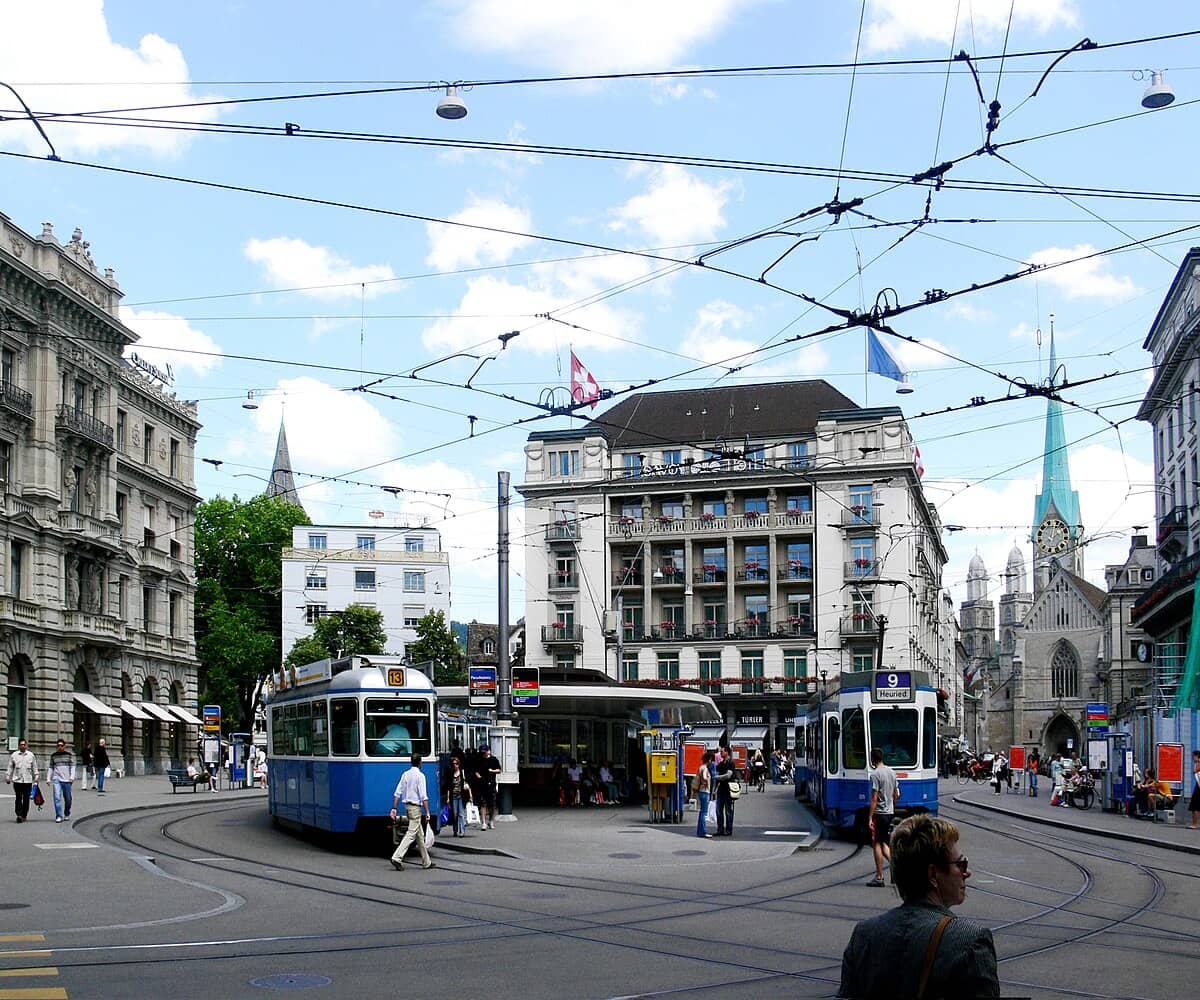 Tram Central
