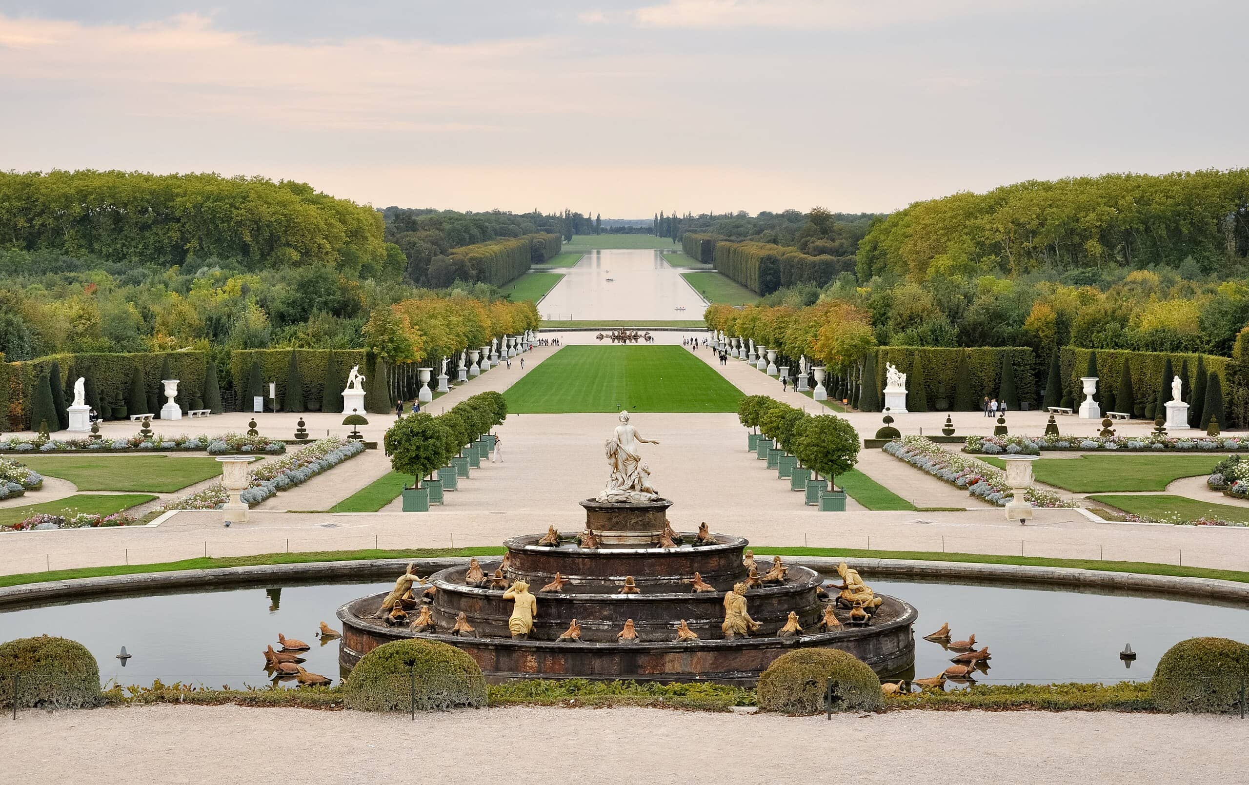 Royal Axis View