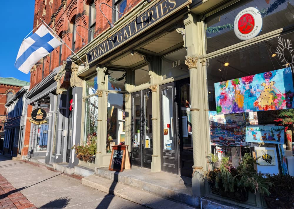 Local Boutiques & Cafes