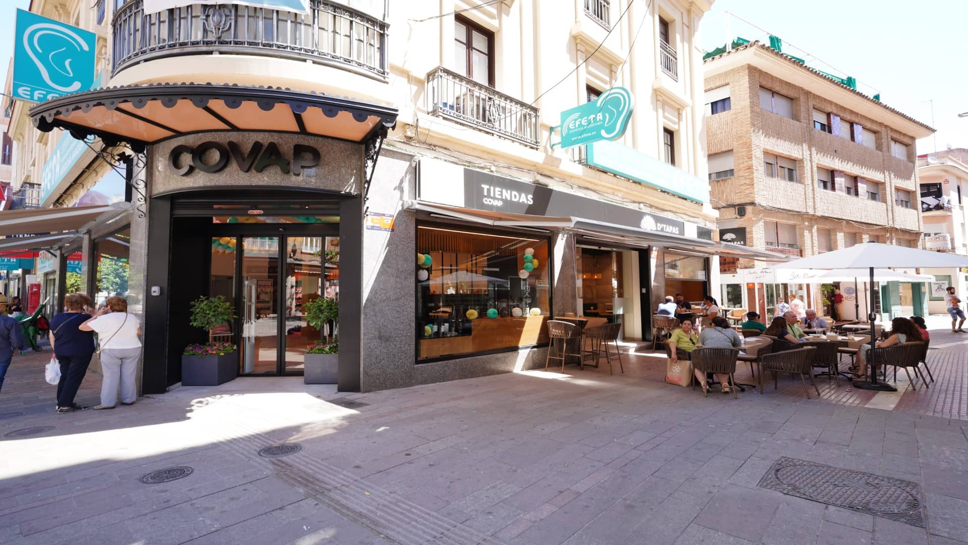 Charming Cafes & Tapas