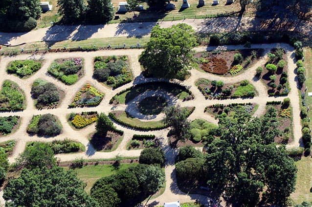 Custis-Lee Gardens