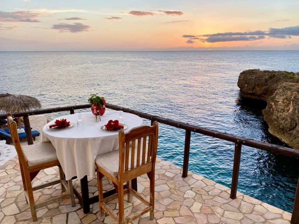 Cliffside Dining