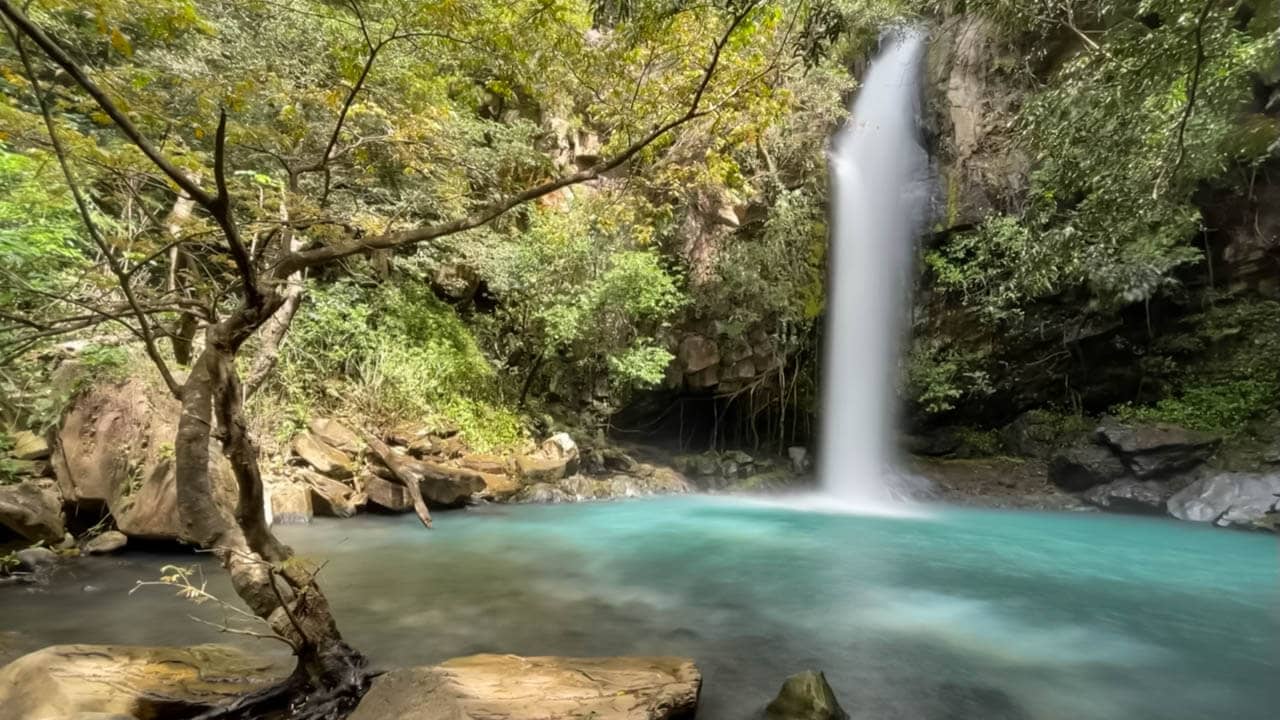 La Cangreja Waterfall