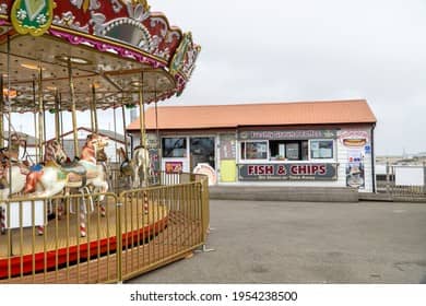 Seaside Games & Eats