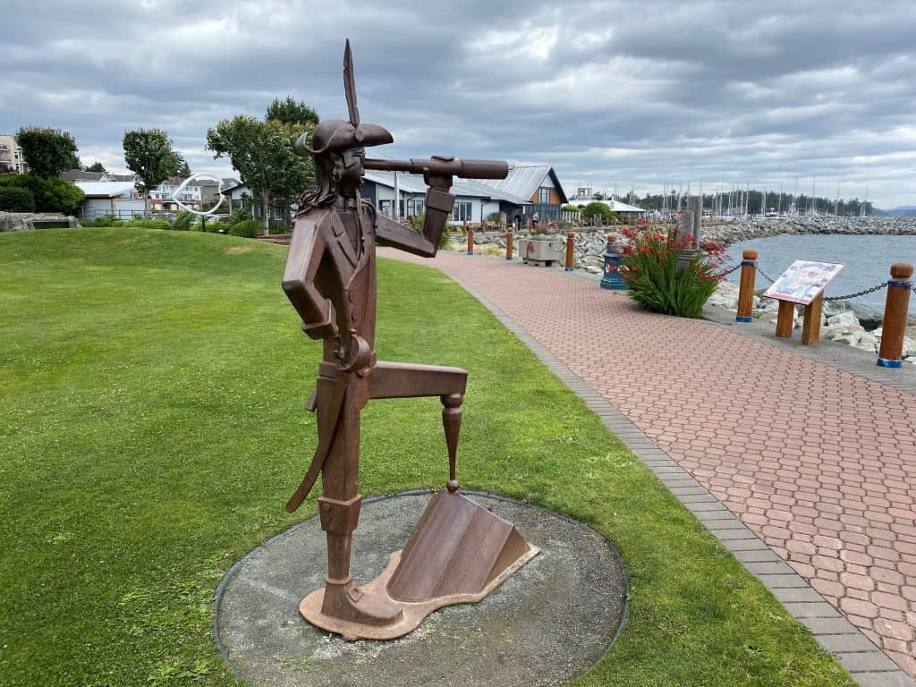 Local Art and Amenities