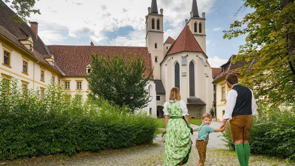Guided Church Tours
