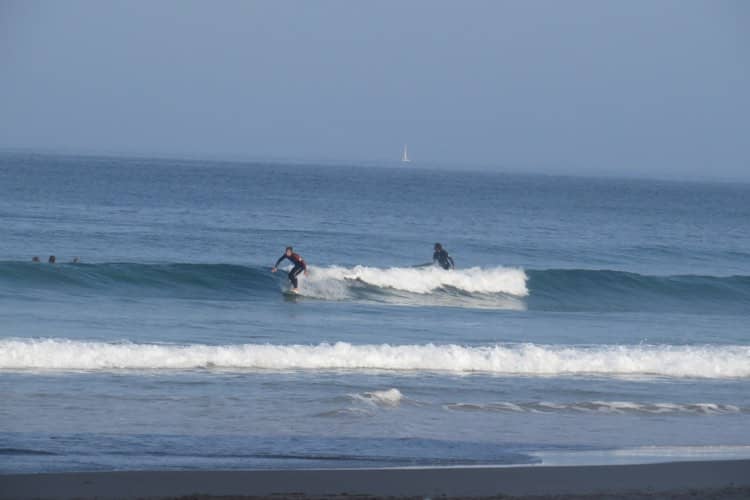 Beginner Surf Waves