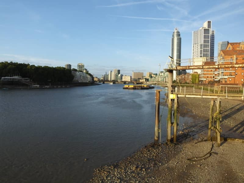 Nine Elms Thames Path