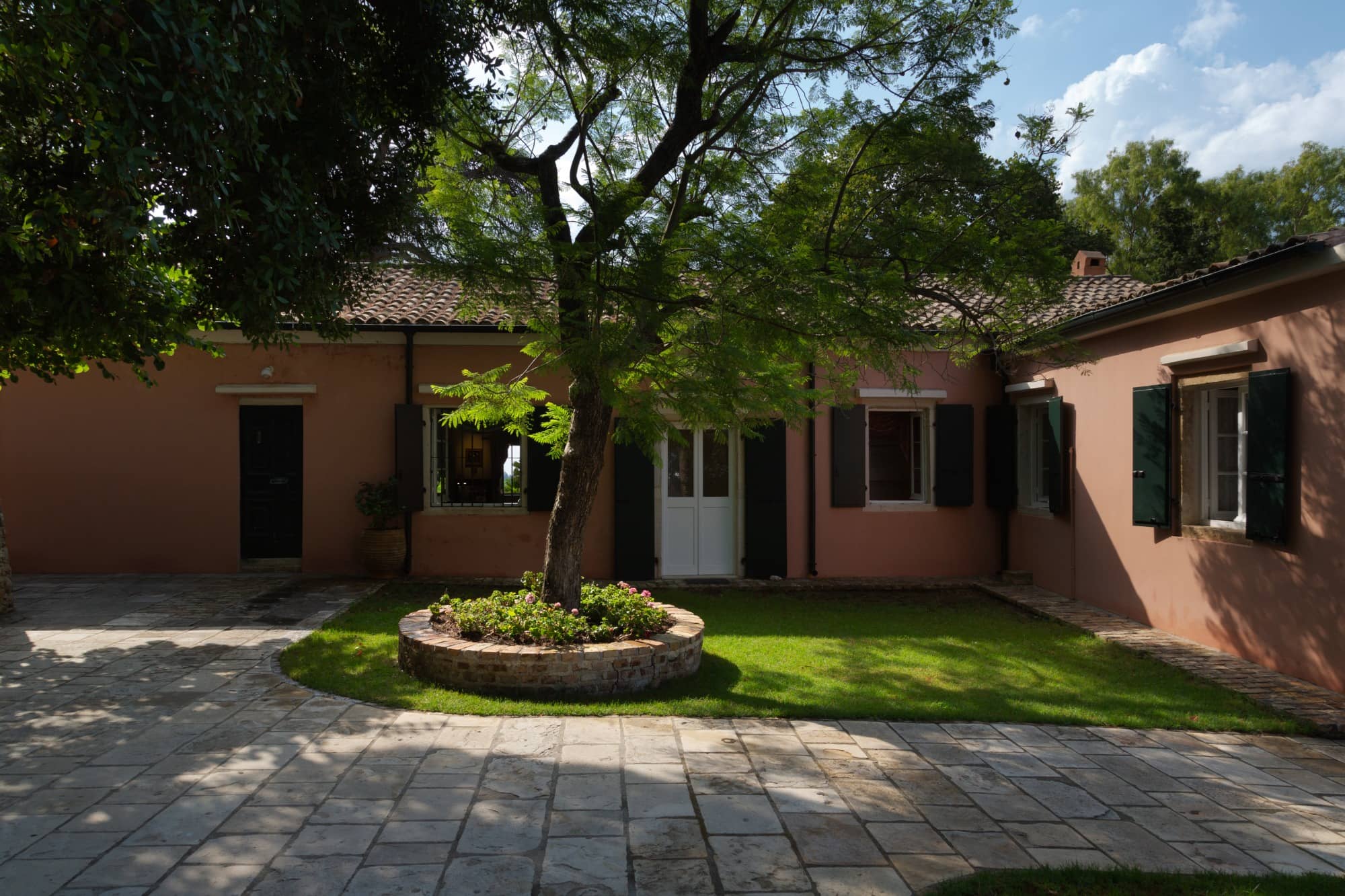 The Courtyard Cafe