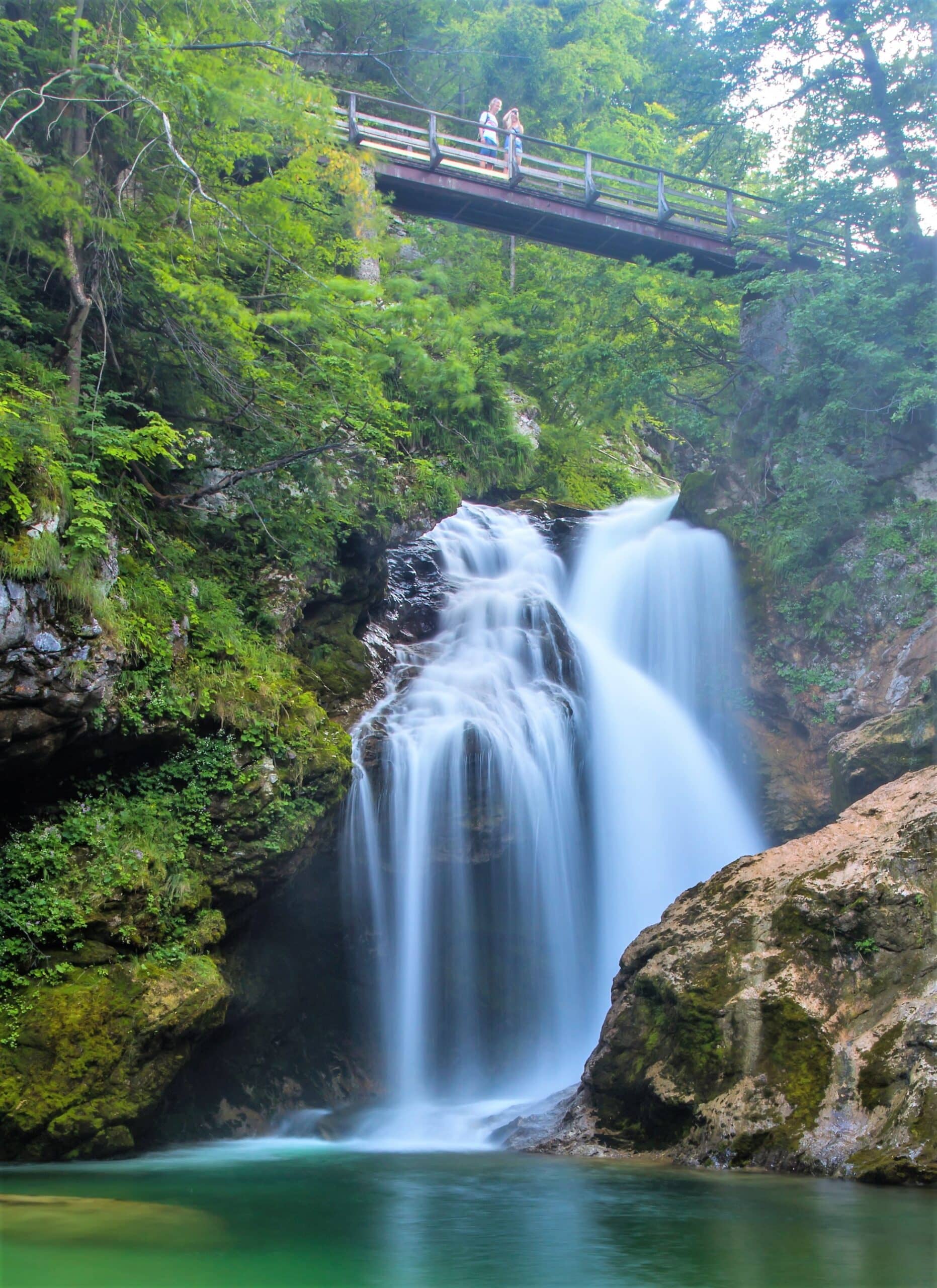 Šum Falls