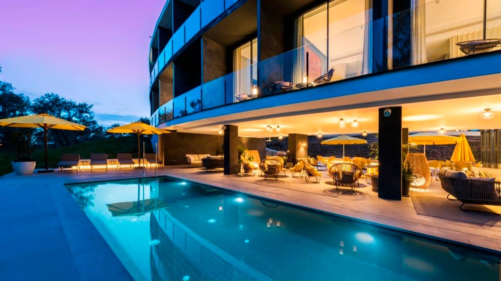 Luxury Villas and Resorts